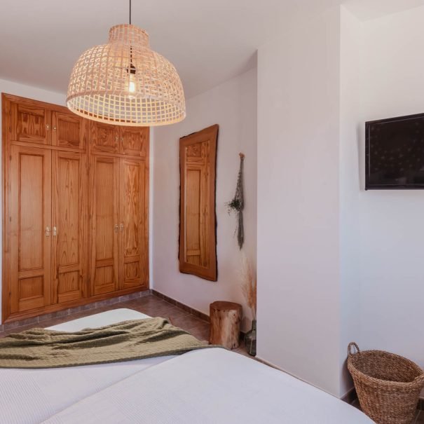 amanecer twin room 103