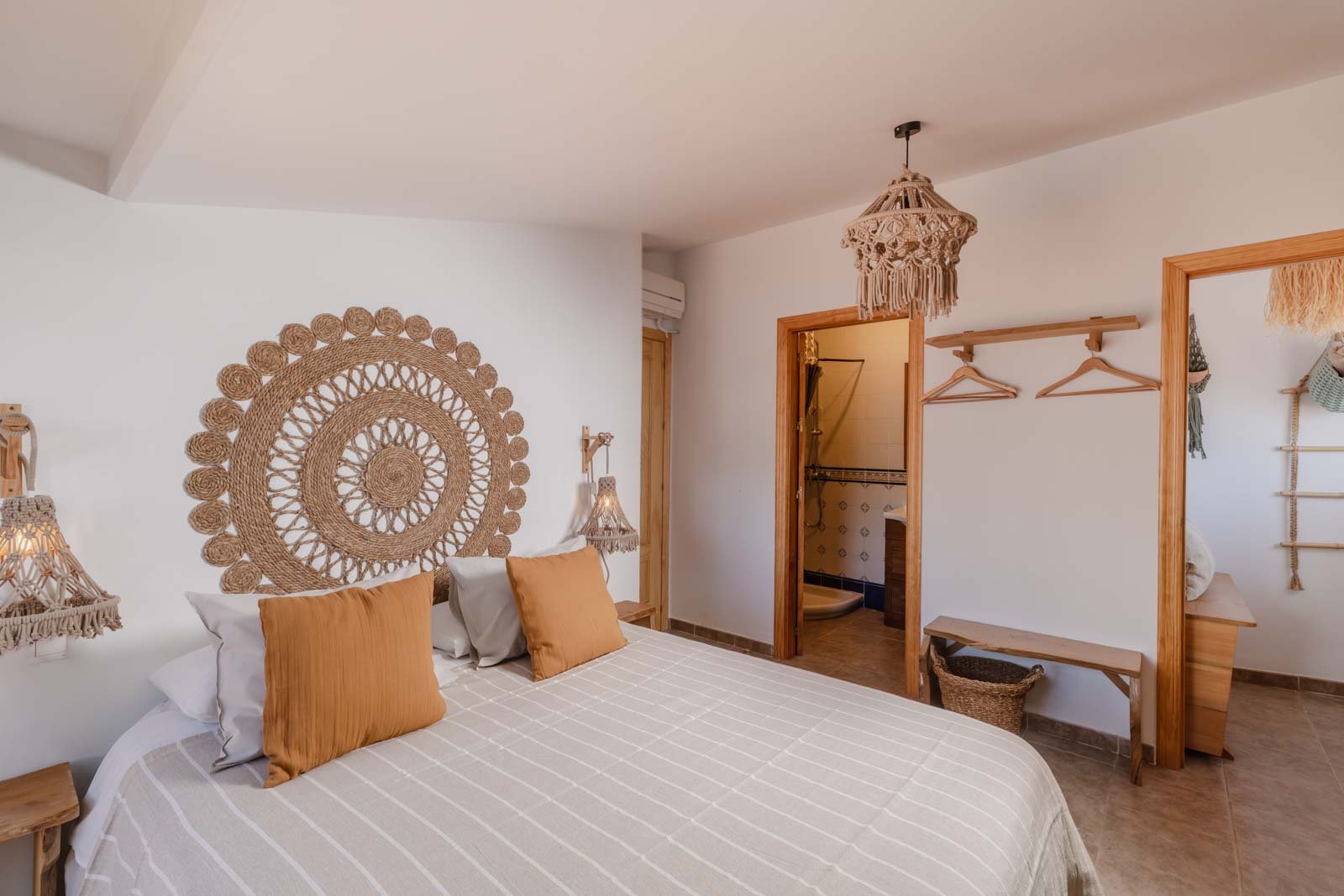 amare double bed room 102