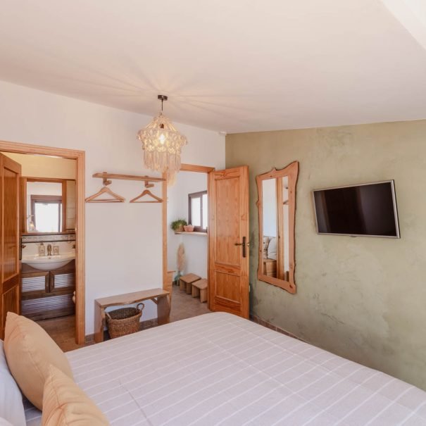 amare double bed room 103